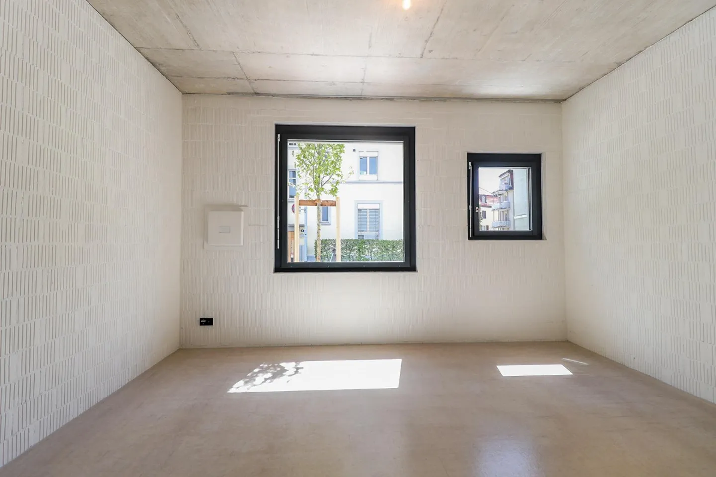 Moderno appartamento con 1 camera da letto in affitto - Foto 3 di 4