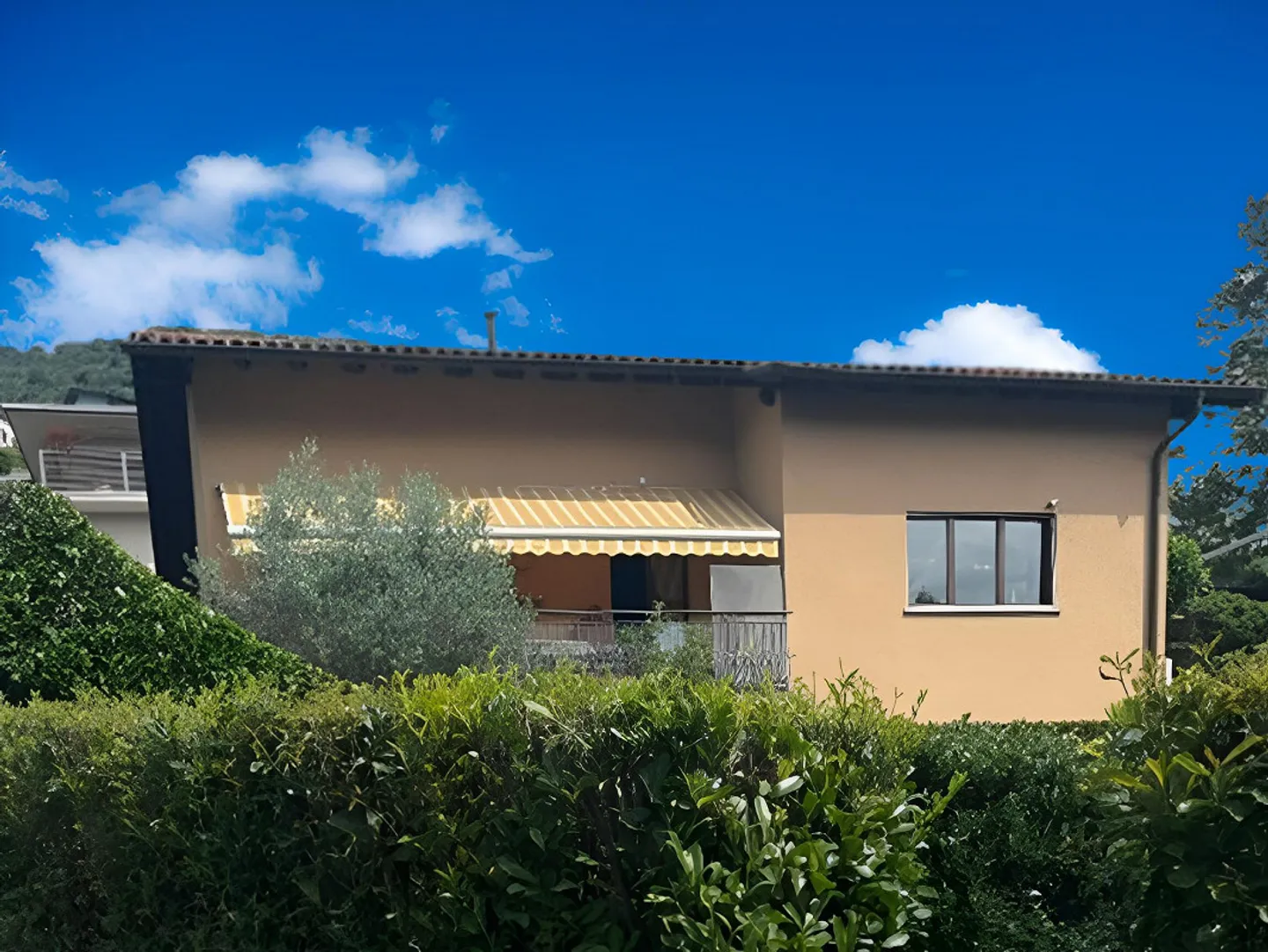 CONTRA DI SOTTO (TENERO) - Bella Casa Bifamiliare - Foto 1 di 23