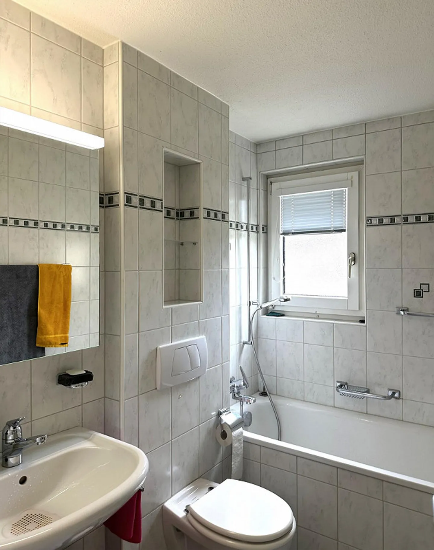 5½-Room Apartment in Buchrain – Ideal for Shared Living, Limited Until the End of 2027 - Photo 8 of 11