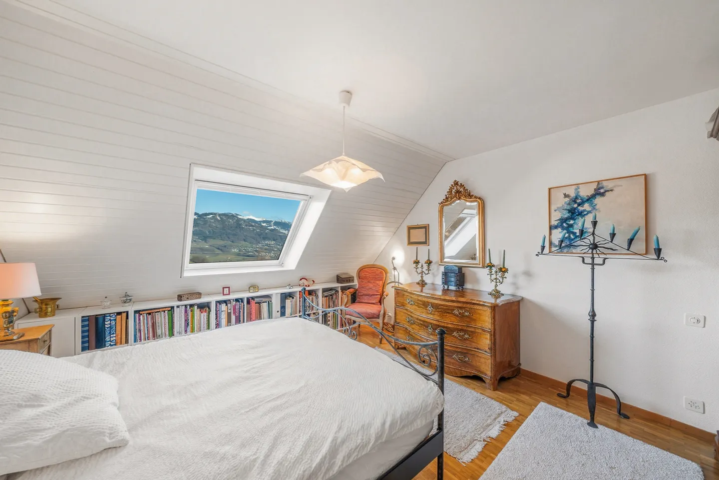 Esclusivo! Superbo appartamento di 3,5 locali con giardino e vista lago - Foto 5 di 10