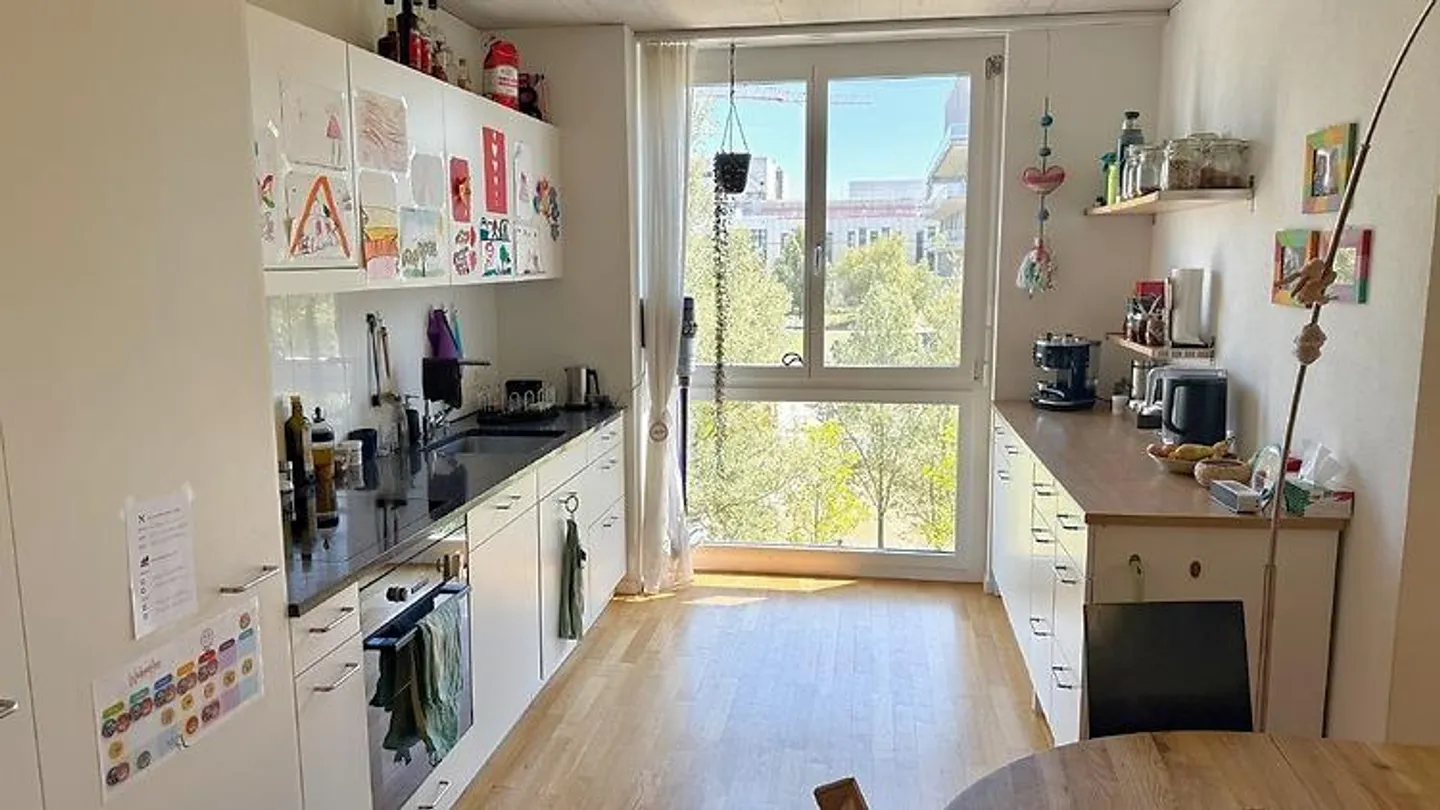 4½ ROOM APARTMENT IN ZURICH - DISTRICT 12, FURNISHED, TEMPORARY - Photo 3 of 8