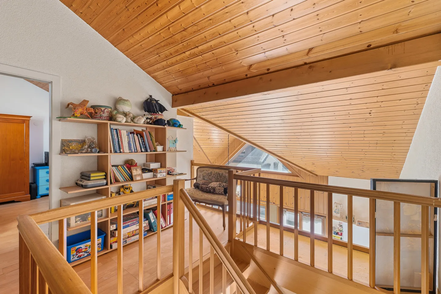 Spacious duplex in the heart of the village - Photo 6 of 10