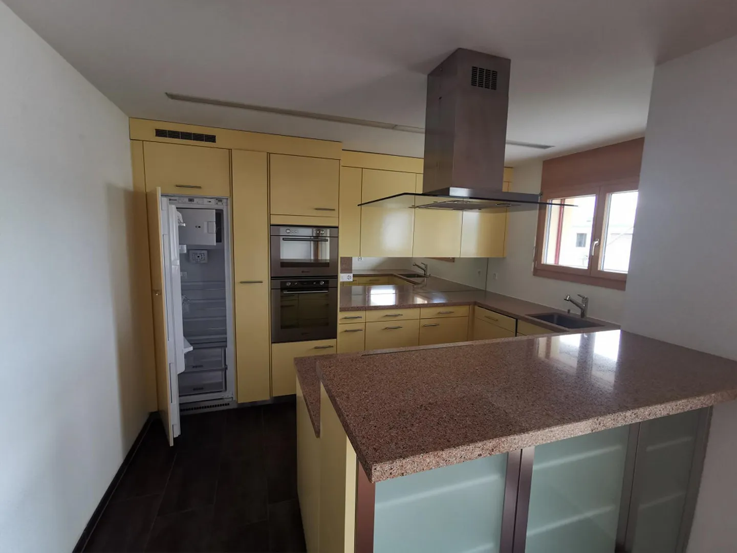 Appartement sous les combles de 2,5 pièces à Hunzenschwil - Photo 3 sur 5