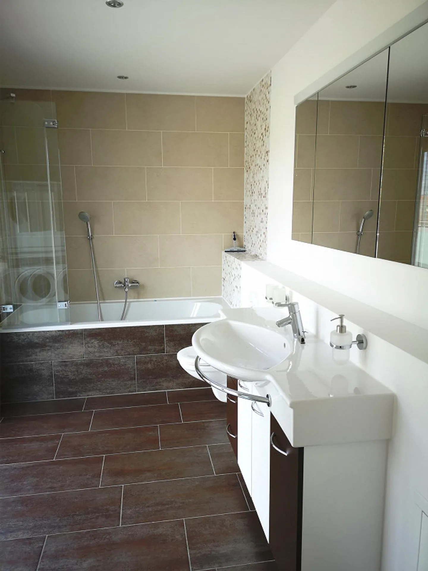 Appartement sous les combles de 2,5 pièces à Hunzenschwil - Photo 4 sur 5