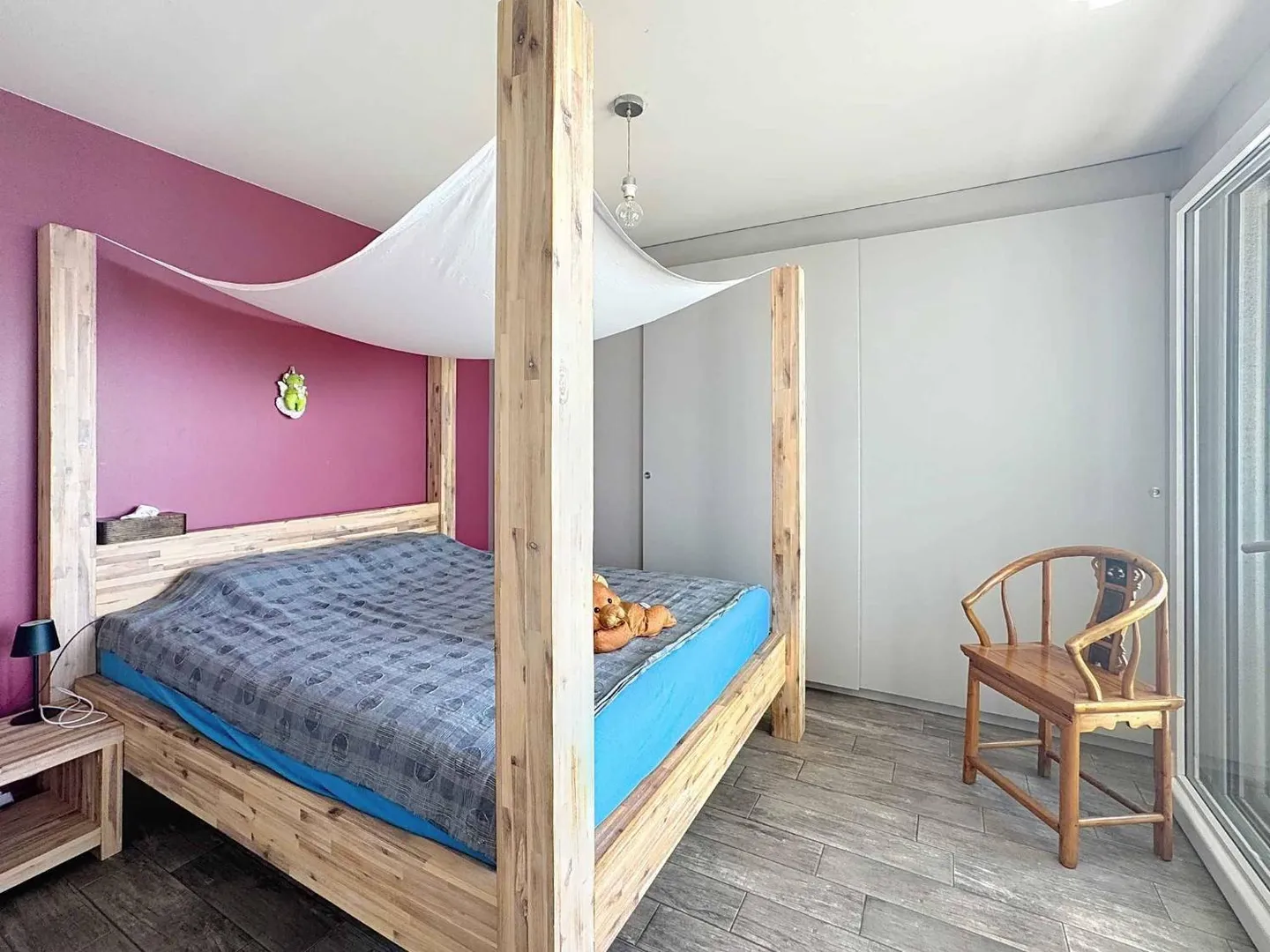 Appartement en attique 3.5 pièces avec une très belle vue sur le lac - Photo 9 sur 12