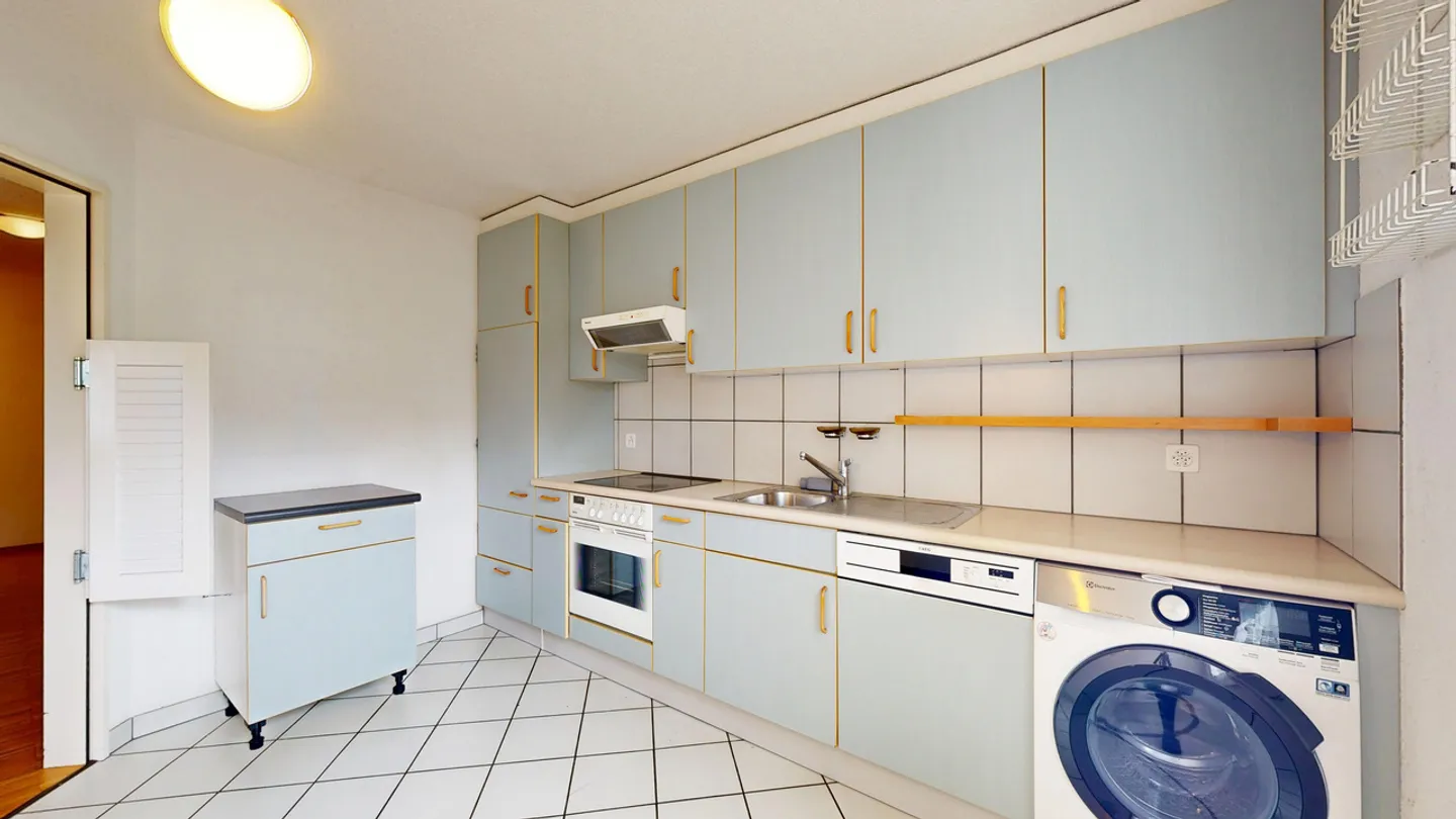 Appartement de jardin 4,5 pièces avec place de parking dans le Jura - Photo 7 sur 11
