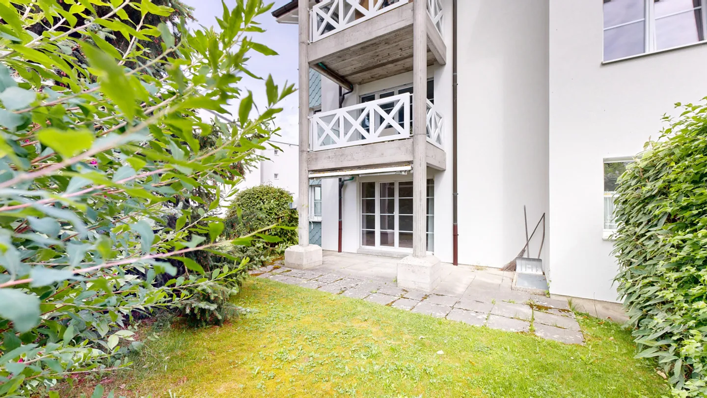 Appartement de jardin 4,5 pièces avec place de parking dans le Jura - Photo 11 sur 11