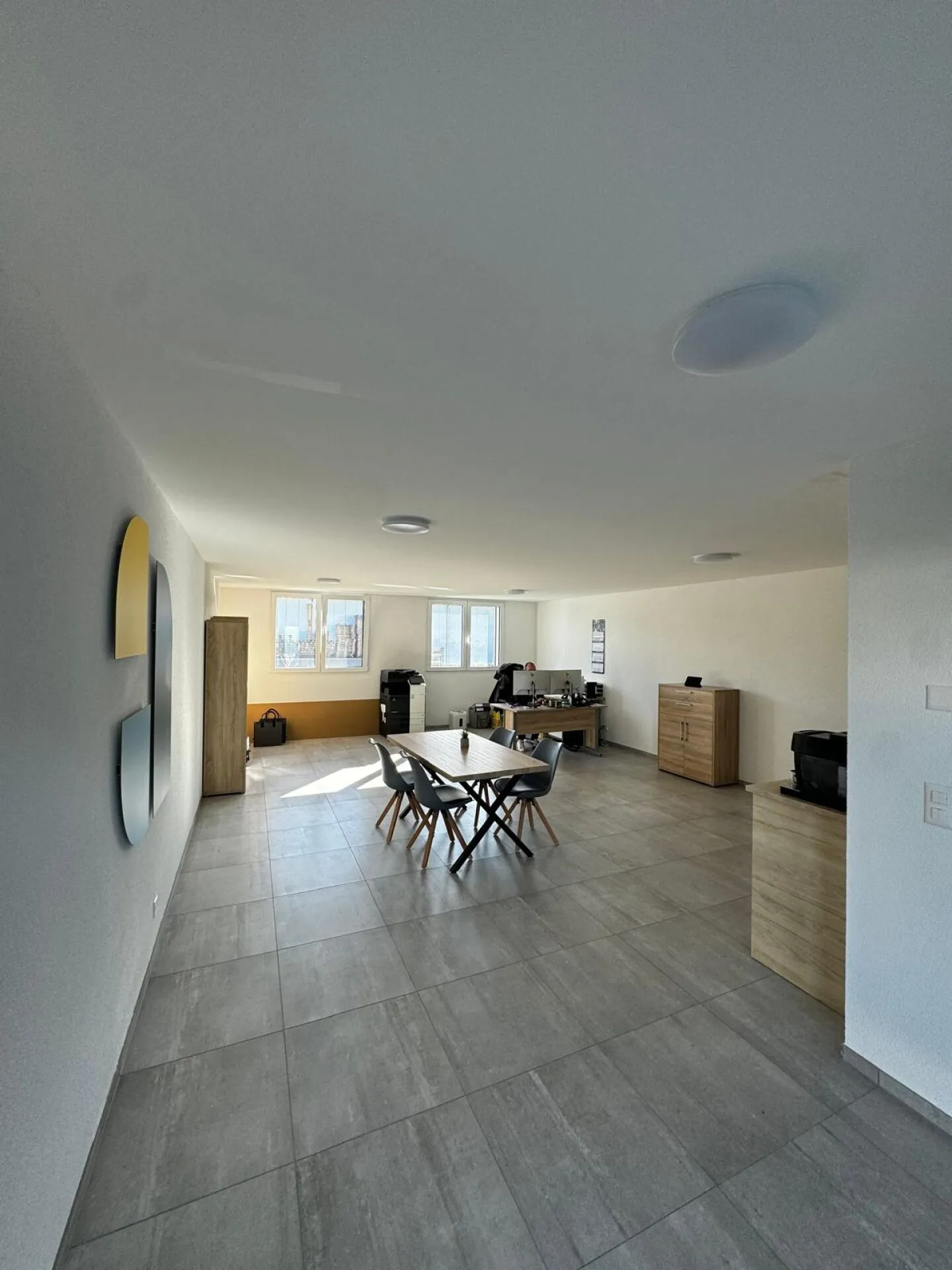 Offices for rent - Photo 3 of 5