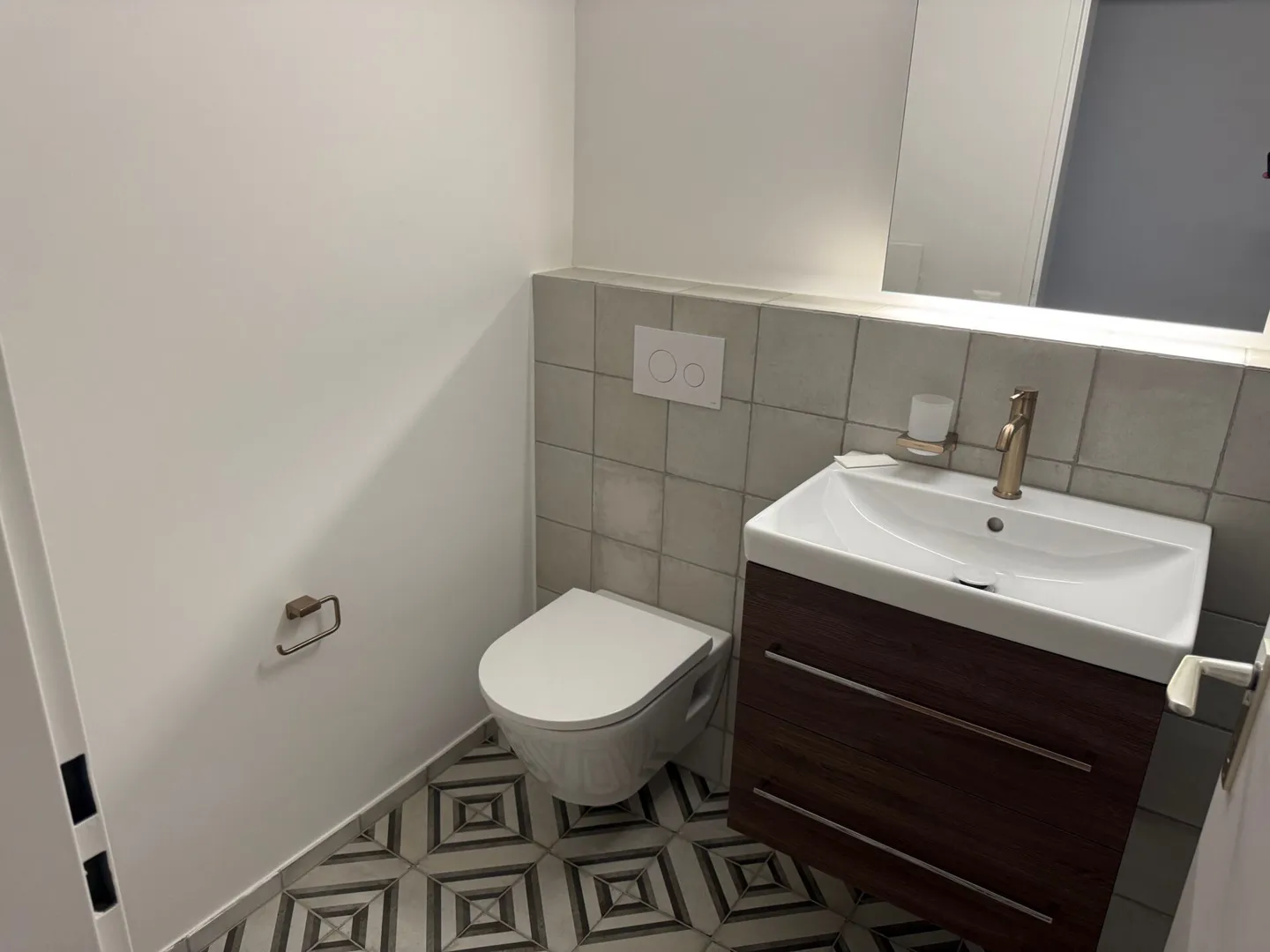 Beautifully renovated apartment (with elevator) in a quiet location - Photo 14 of 20