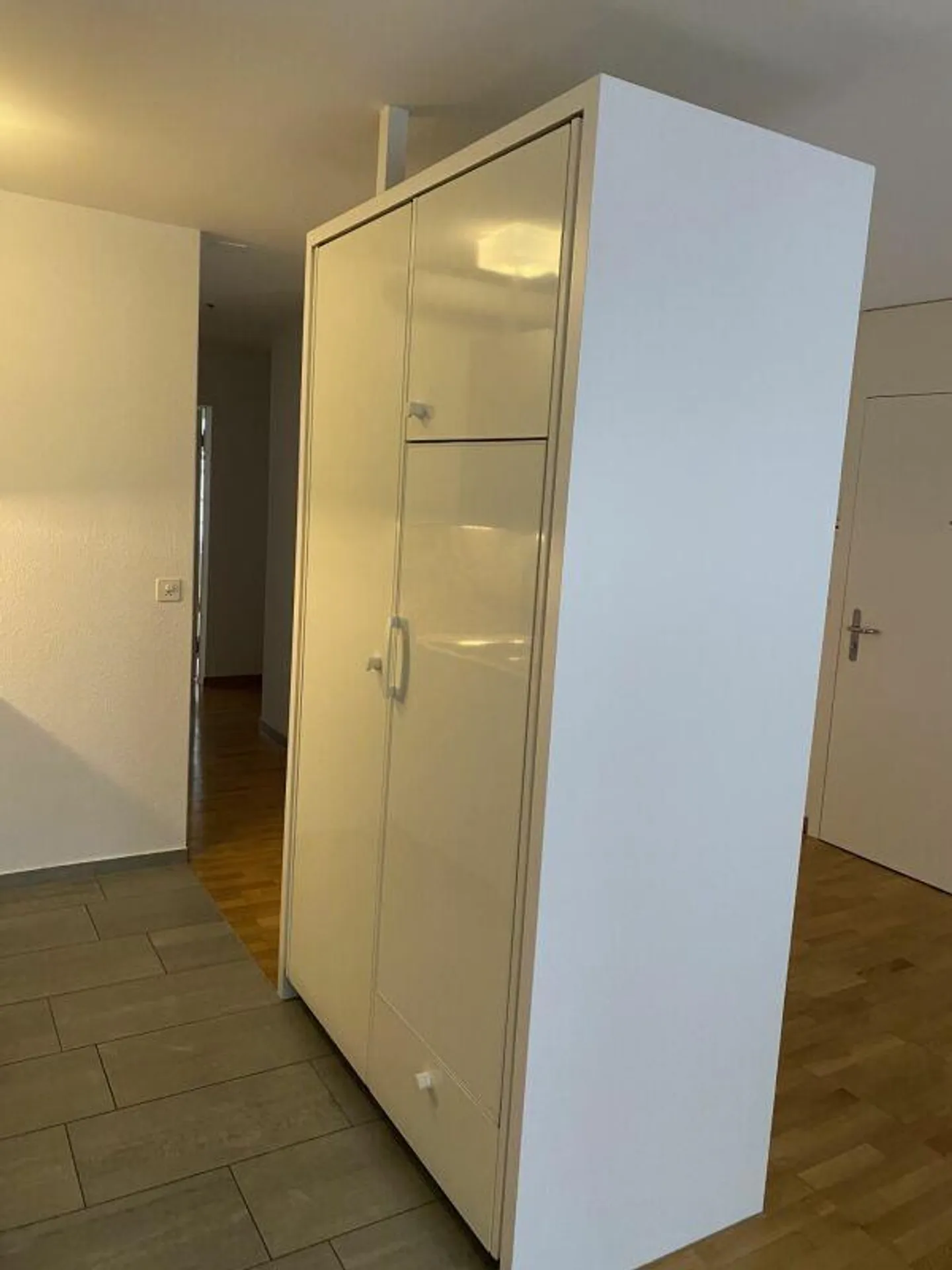 Appartamento singolo in centro - limitato fino al 31.03.2027 - Foto 3 di 9