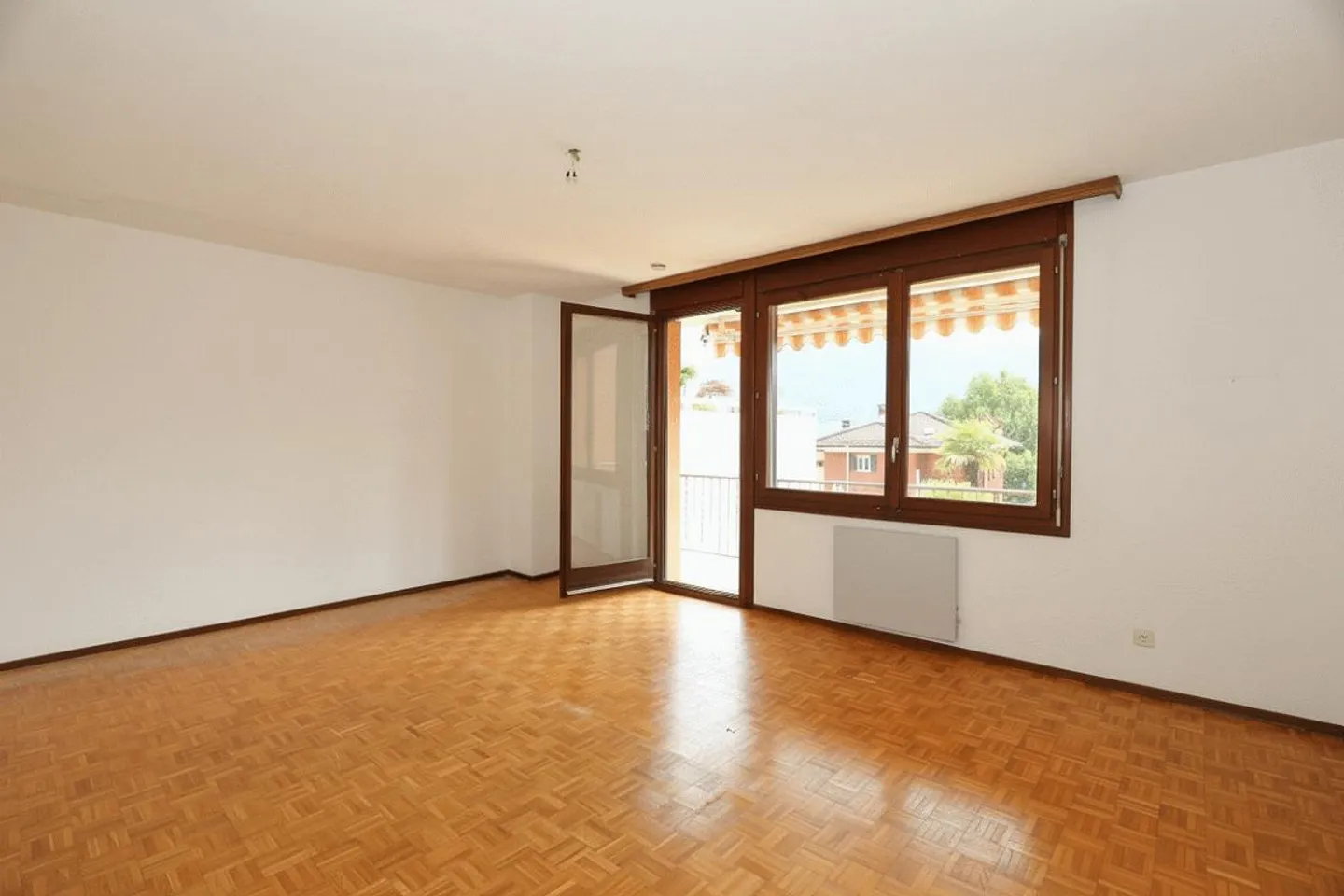 Luminosa maisonette di 4.5/5.5 locali con vista lago, balconi e ascensore (poss. seconda casa) - Foto 15 di 20