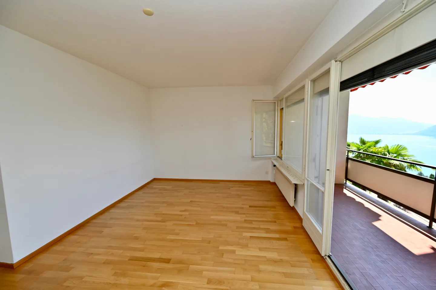 Appartamento Incantevole con Vista Lago - Foto 6 di 17