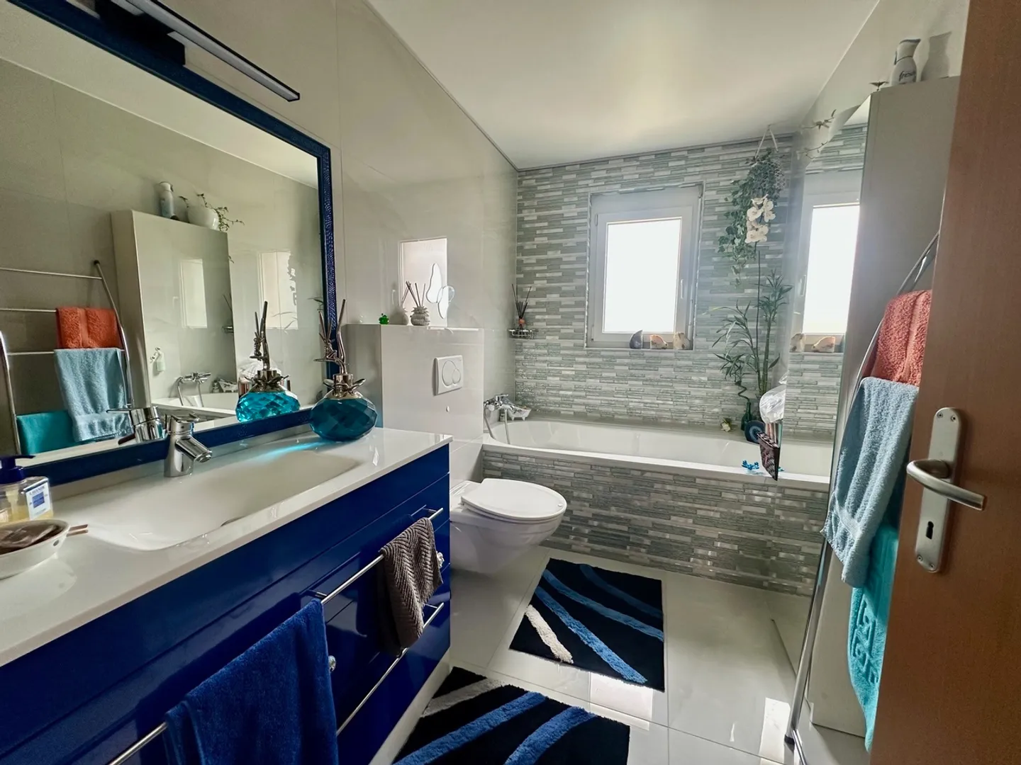 Appartement lumineux avec quatre pièces et demie au centre du village - Photo 7 sur 16