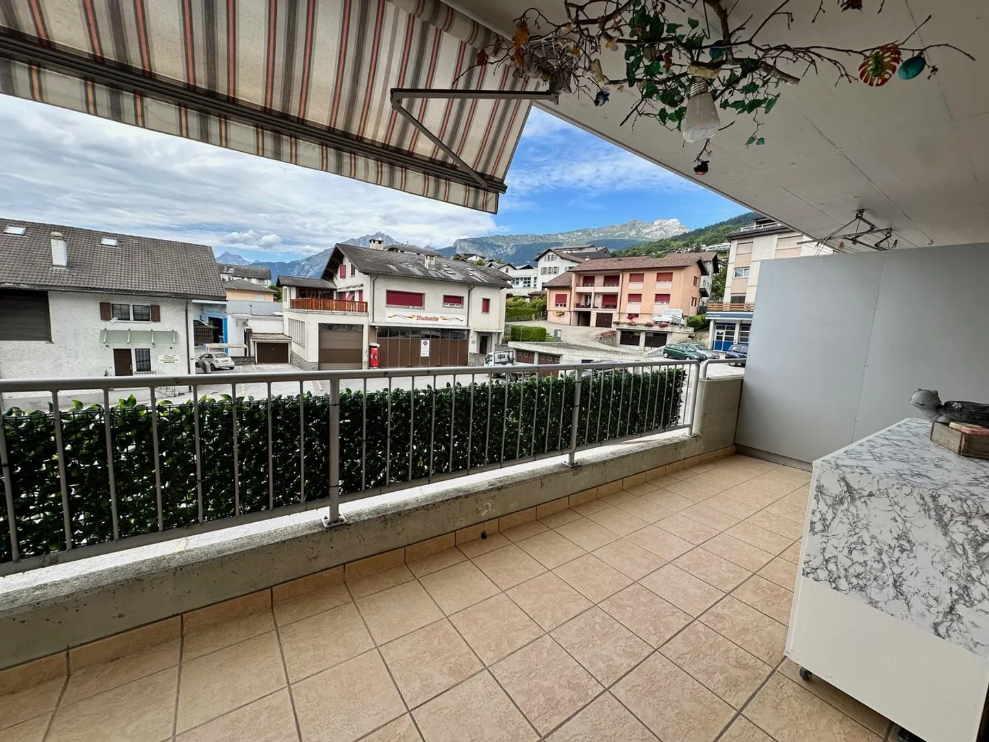 Appartement lumineux avec quatre pièces et demie au centre du village - Photo 13 sur 16