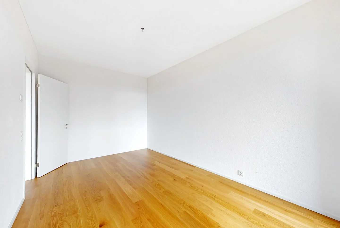 Here ends your apartment search - Living at the highest level! - Photo 4 of 7