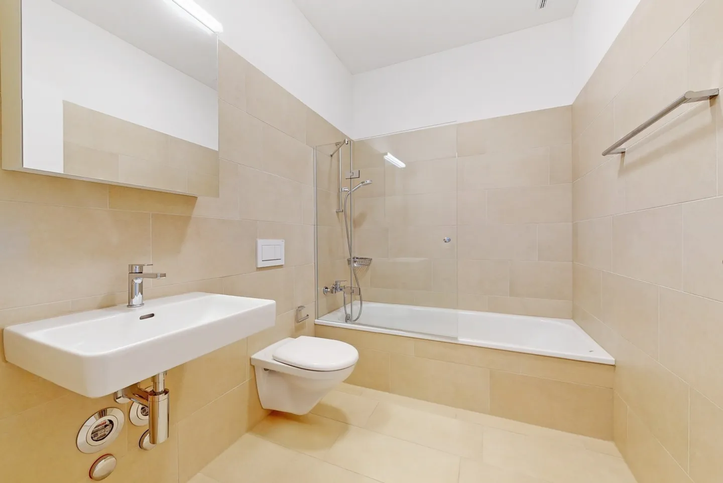 Here ends your apartment search - Living at the highest level! - Photo 5 of 7