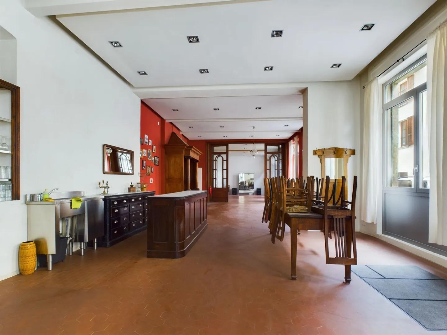 Elegant building of 3 units in the heart of Curio rented - mixed residential/commercial - Photo 16 of 17