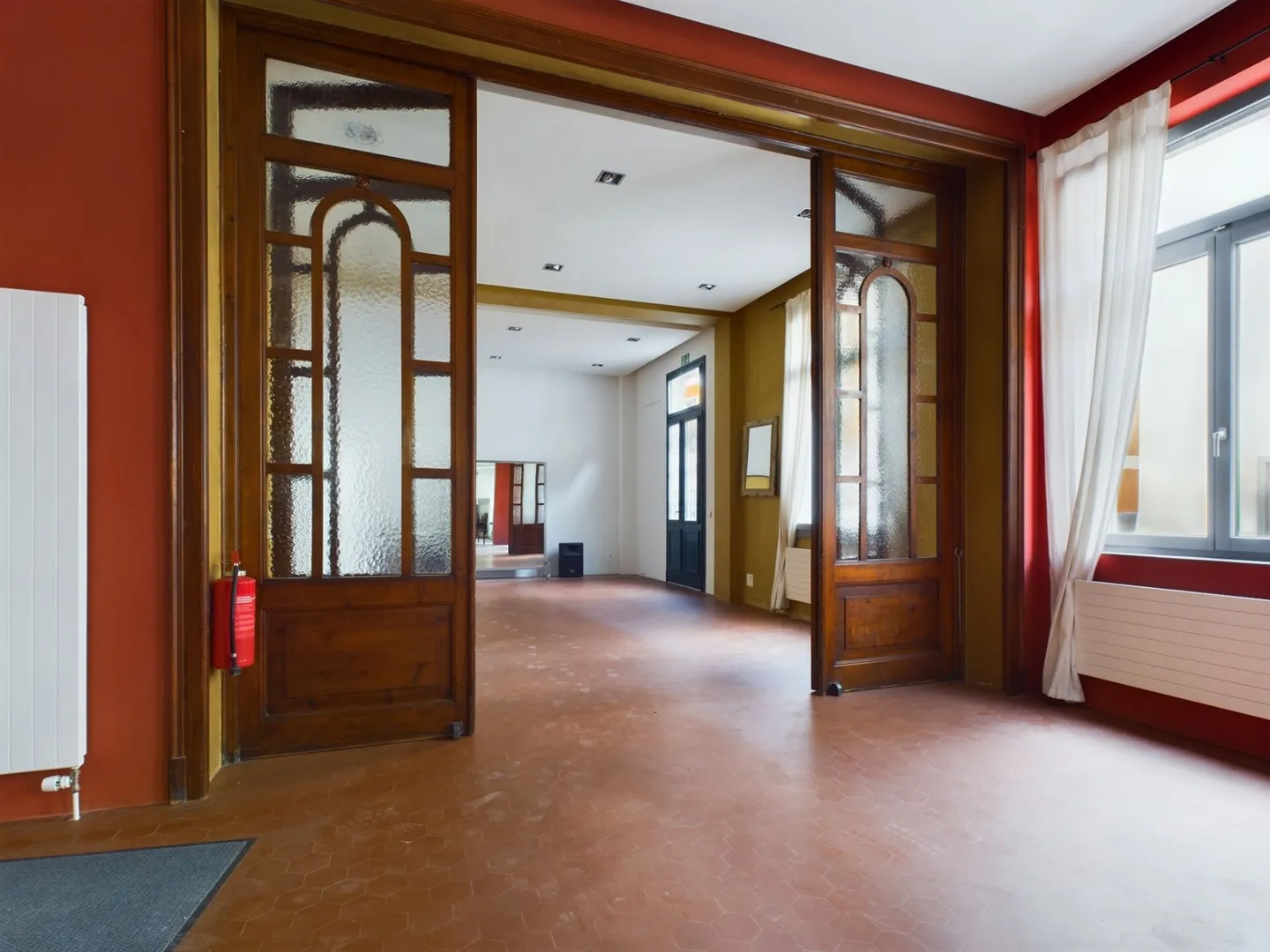 Elegant building of 3 units in the heart of Curio rented - mixed residential/commercial - Photo 15 of 17