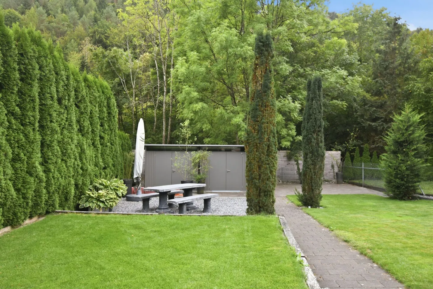 Tanto spazio per nuove idee - Casa bifamiliare con ampio spazio circostante - Foto 6 di 19