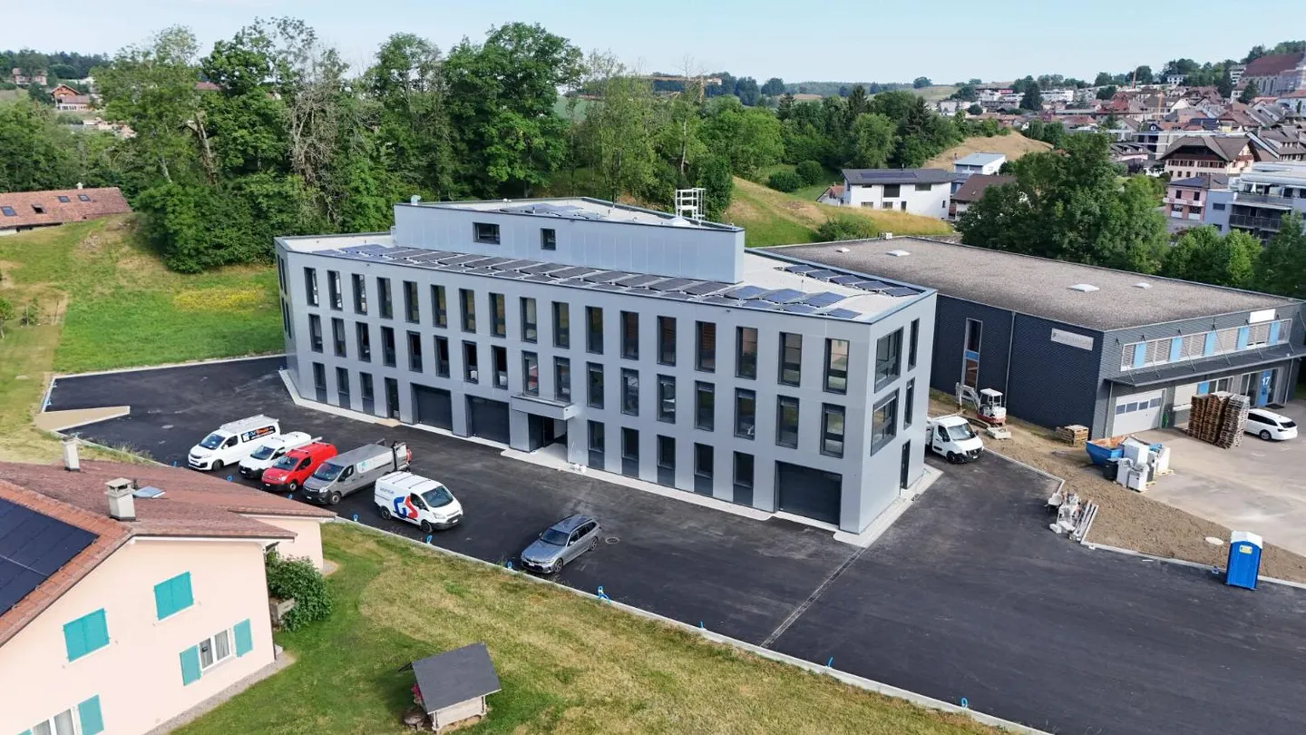 Espace mixte moderne - Photo 9 sur 9