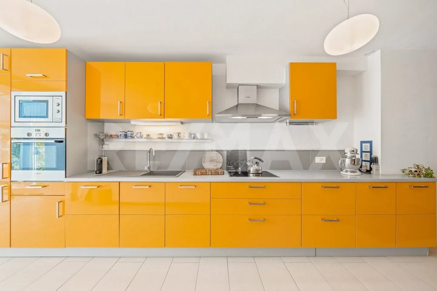 Au centre du village: 207 m² habitables, 5,5 pièces - Photo 8 sur 13