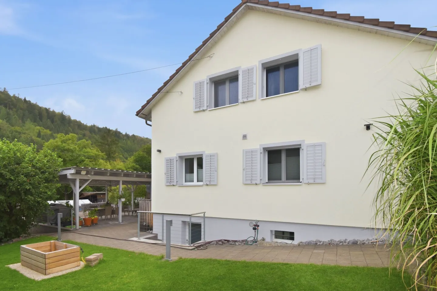 Tanto spazio per nuove idee - Casa bifamiliare con ampio spazio circostante - Foto 19 di 19