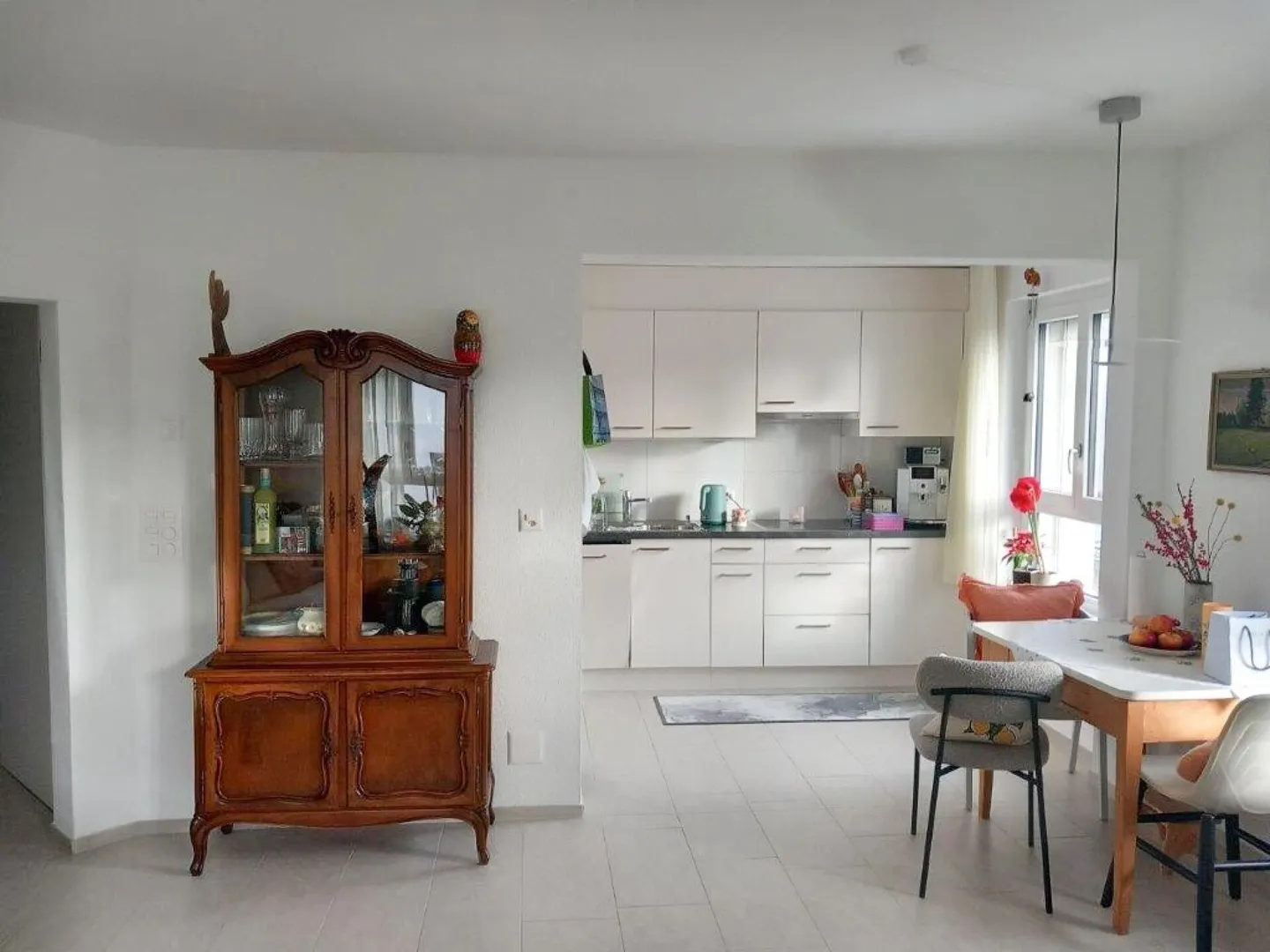 Appartamento arredato di 2,5 locali con balcone - Foto 4 di 11