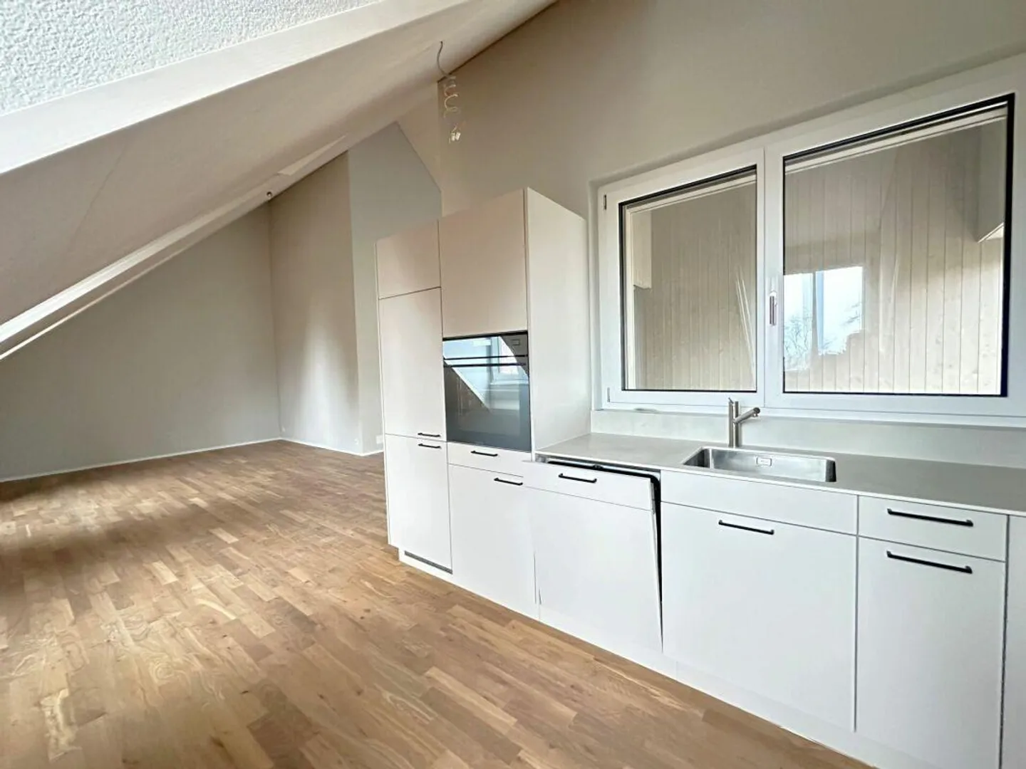 Last Chance: Stylish 3.5-Room Apartment in the New Development Project "Frohegg" - Photo 5 of 15