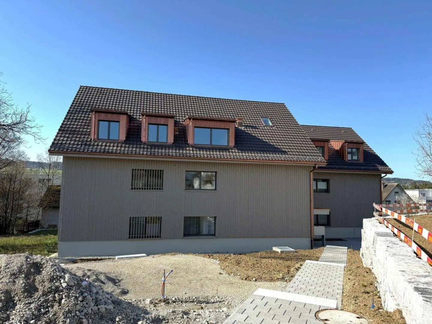 Last Chance: Stylish 3.5-Room Apartment in the New Development Project "Frohegg" - Photo 11 of 15