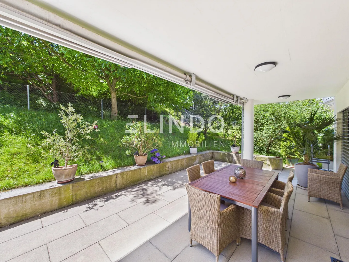 Spazioso su due piani - terrazza, giardino e cabina armadio - Foto 10 di 12