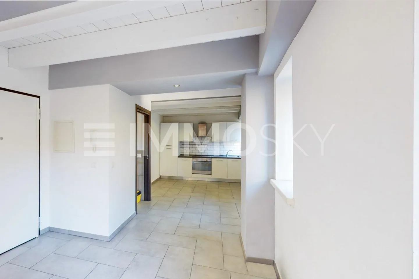 Appartement fonctionnel de deux pièces, pour des revenus ou comme résidence secondaire - Photo 3 sur 5