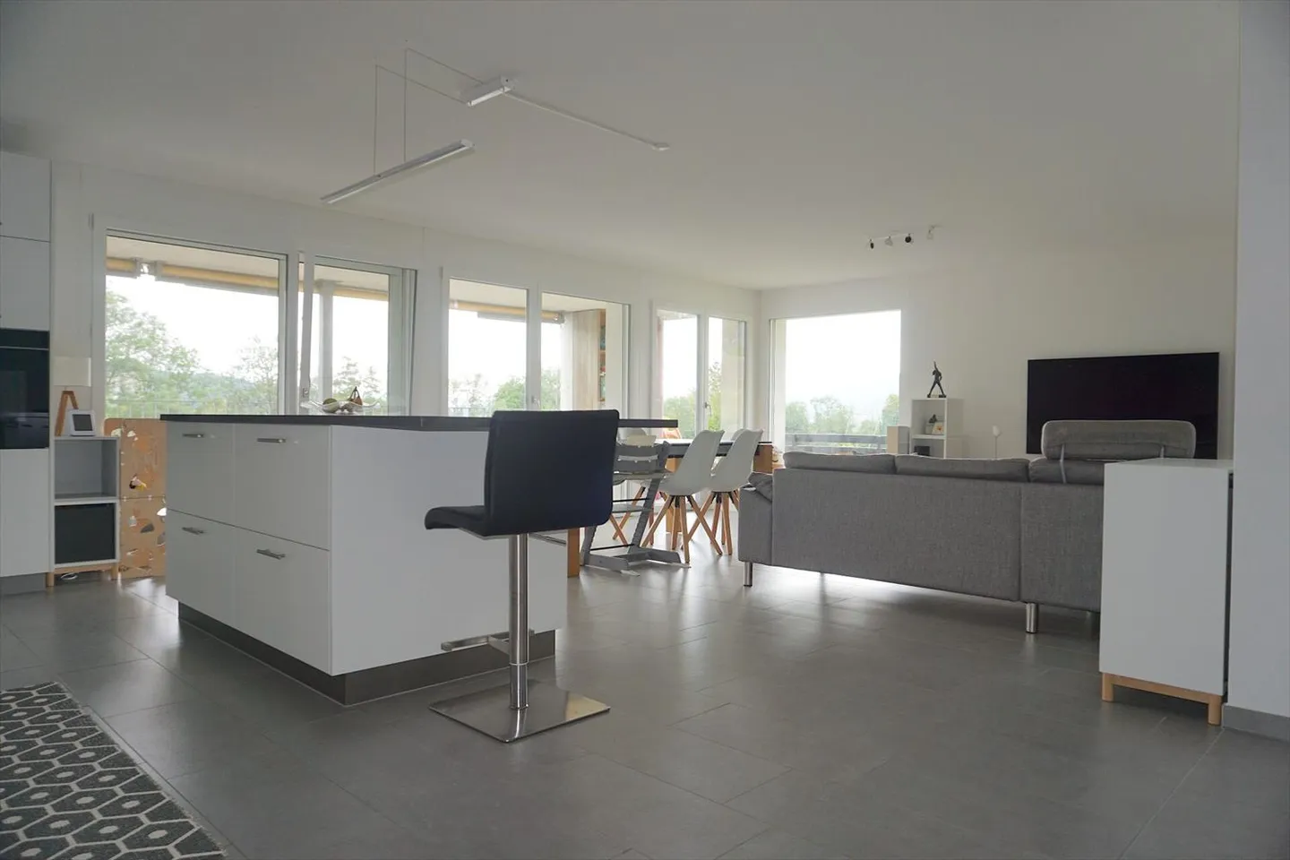 ARI-240 - Appartamento in PPE di 5,5 locali per 133 m2 netti abitabili - Foto 2 di 13