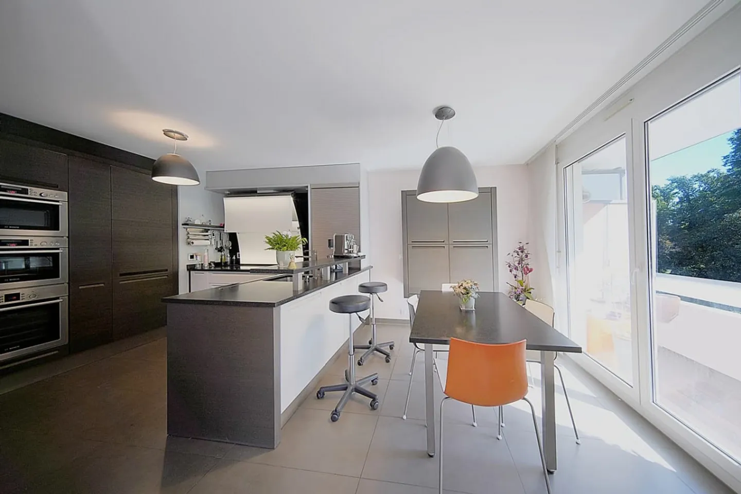Ampio appartamento con 3 camere, belle finiture - Foto 4 di 13