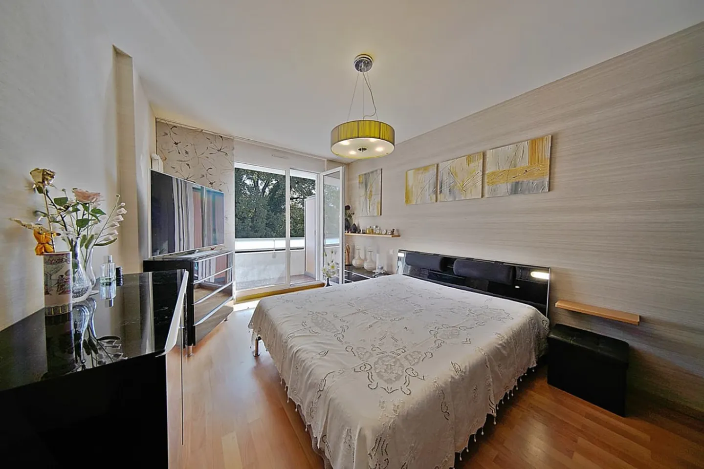 Ampio appartamento con 3 camere, belle finiture - Foto 8 di 13