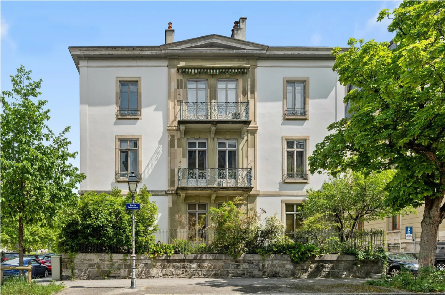 Edificio ad uso misto in affitto - Foto 1 di 18