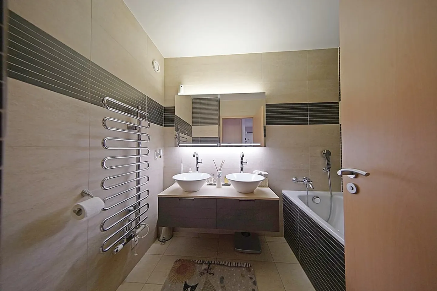 Ampio appartamento con 3 camere, belle finiture - Foto 13 di 13