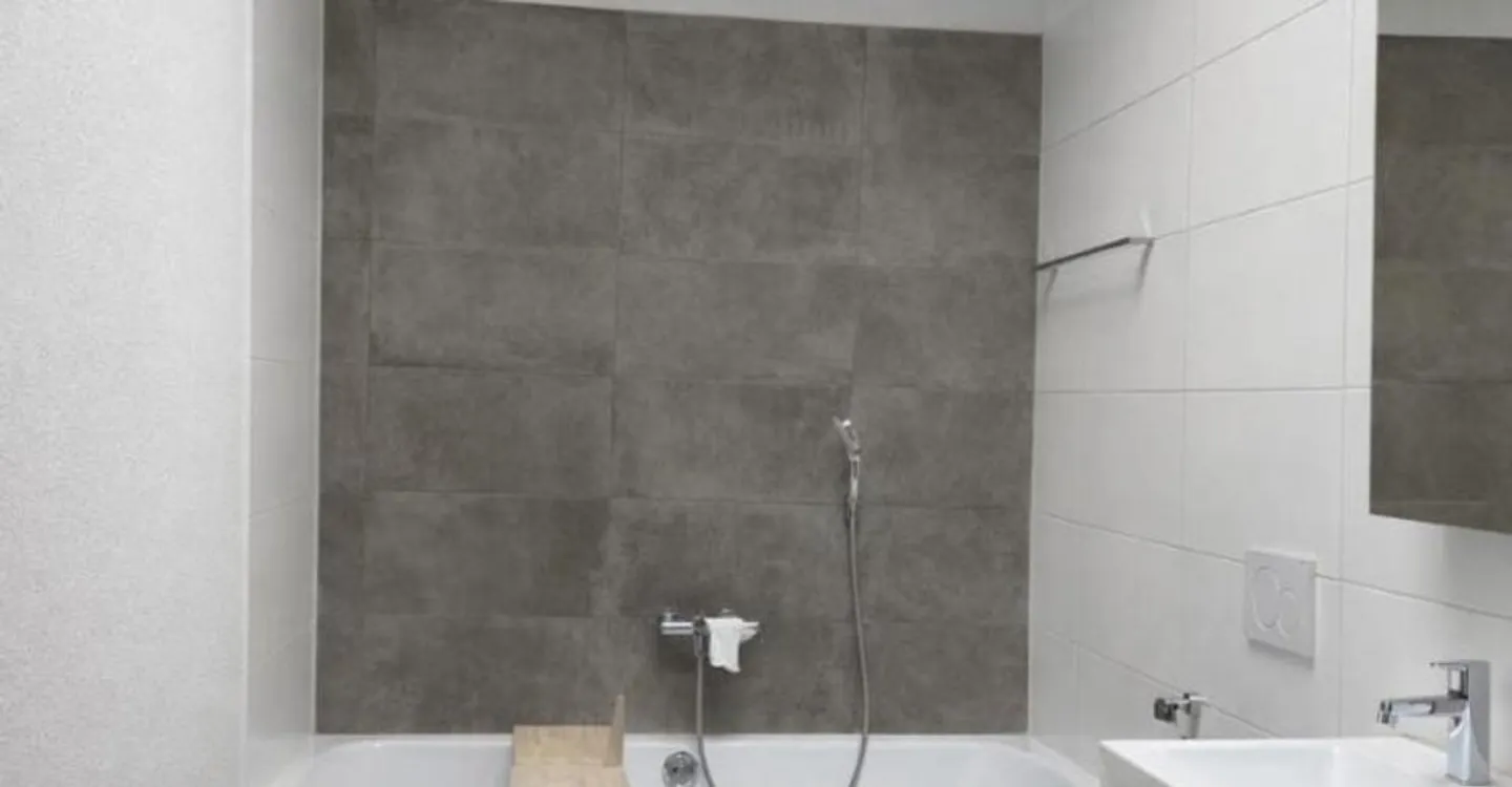 Industrial hall of approx. 445 m² with 5½ room apartment - Photo 5 of 11