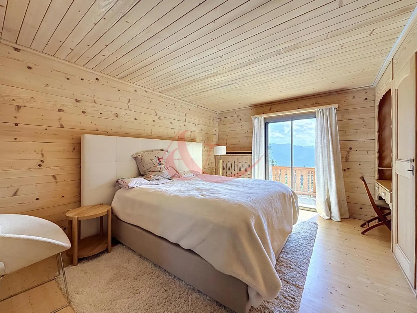 Your extraordinary refuge in the heart of Crans! - Photo 7 of 13