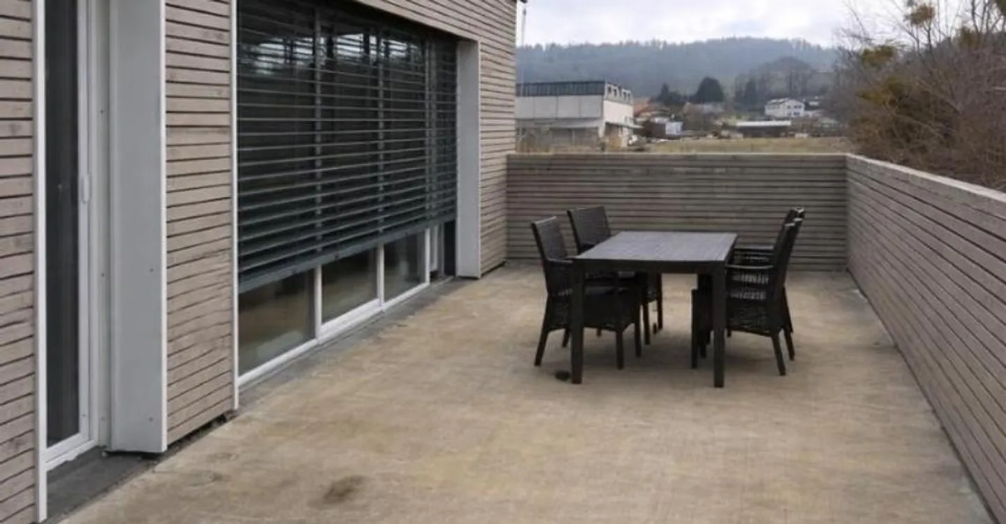 Industrial hall of approx. 445 m² with 5½ room apartment - Photo 6 of 11