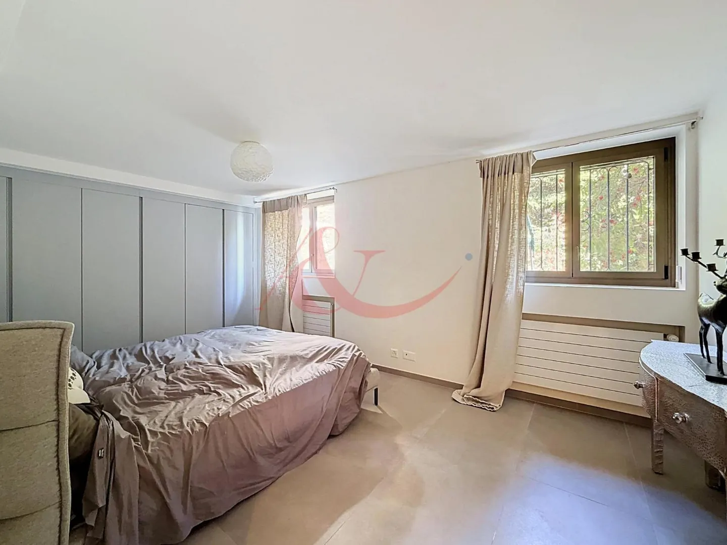 Your extraordinary refuge in the heart of Crans! - Photo 12 of 13