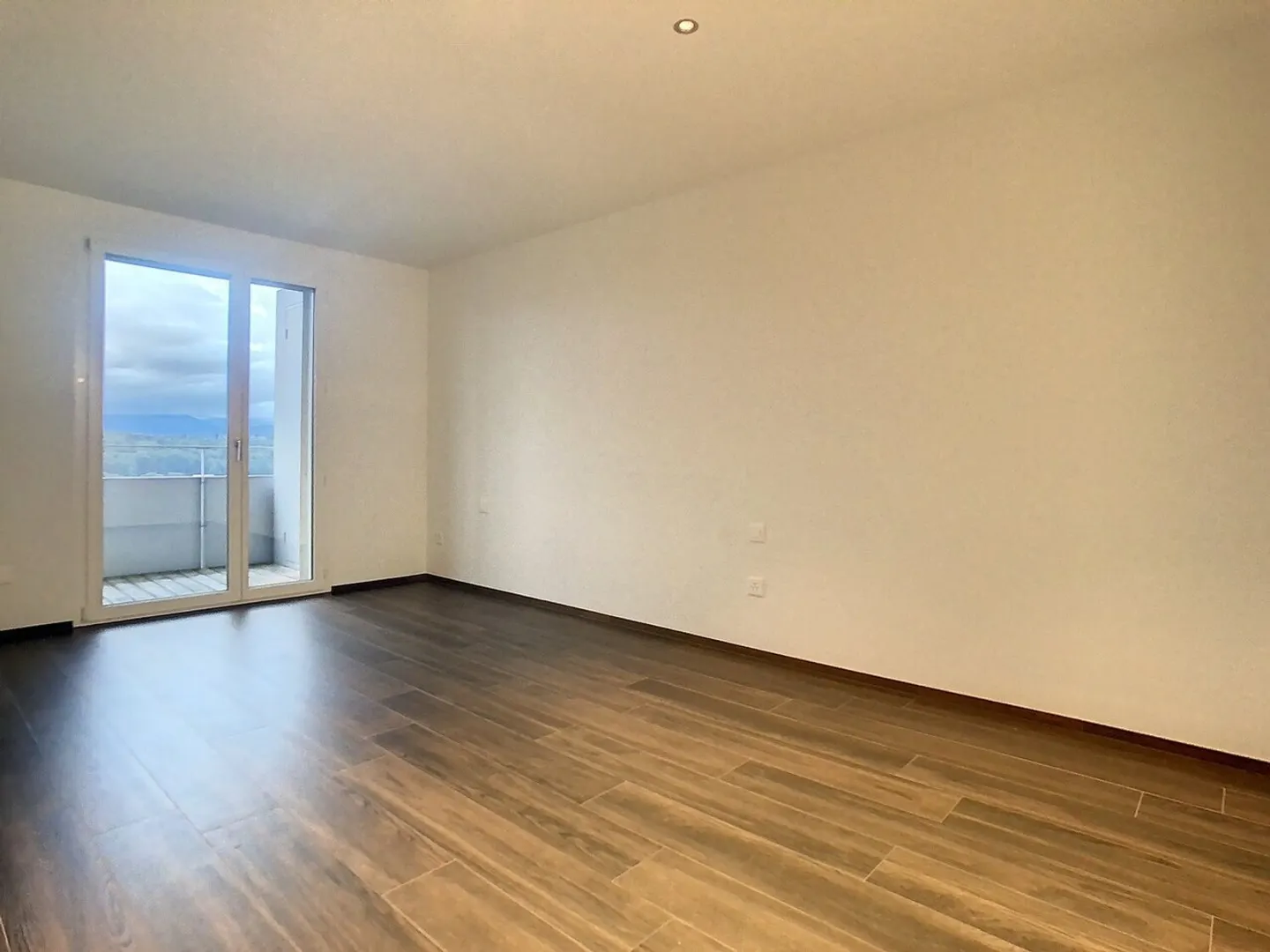 Stunning Attic Apartment in Neyruz - Photo 9 of 11
