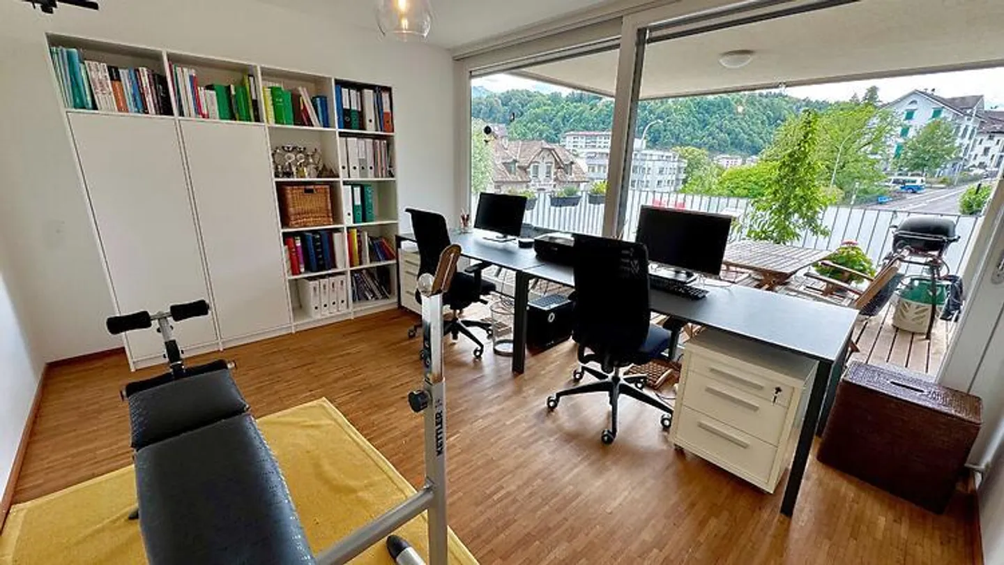 APPARTEMENT 4½ PIÈCES À LUCERNE, MEUBLÉ, TEMPORAIRE - Photo 4 sur 9