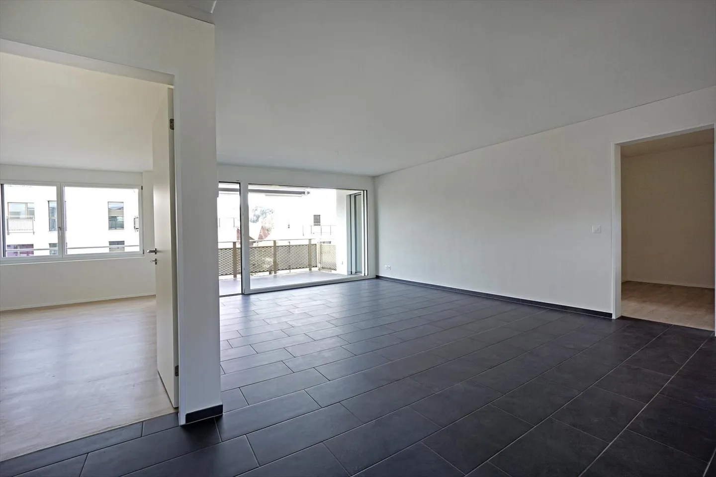 Appartamento in affitto - Foto 2 di 8