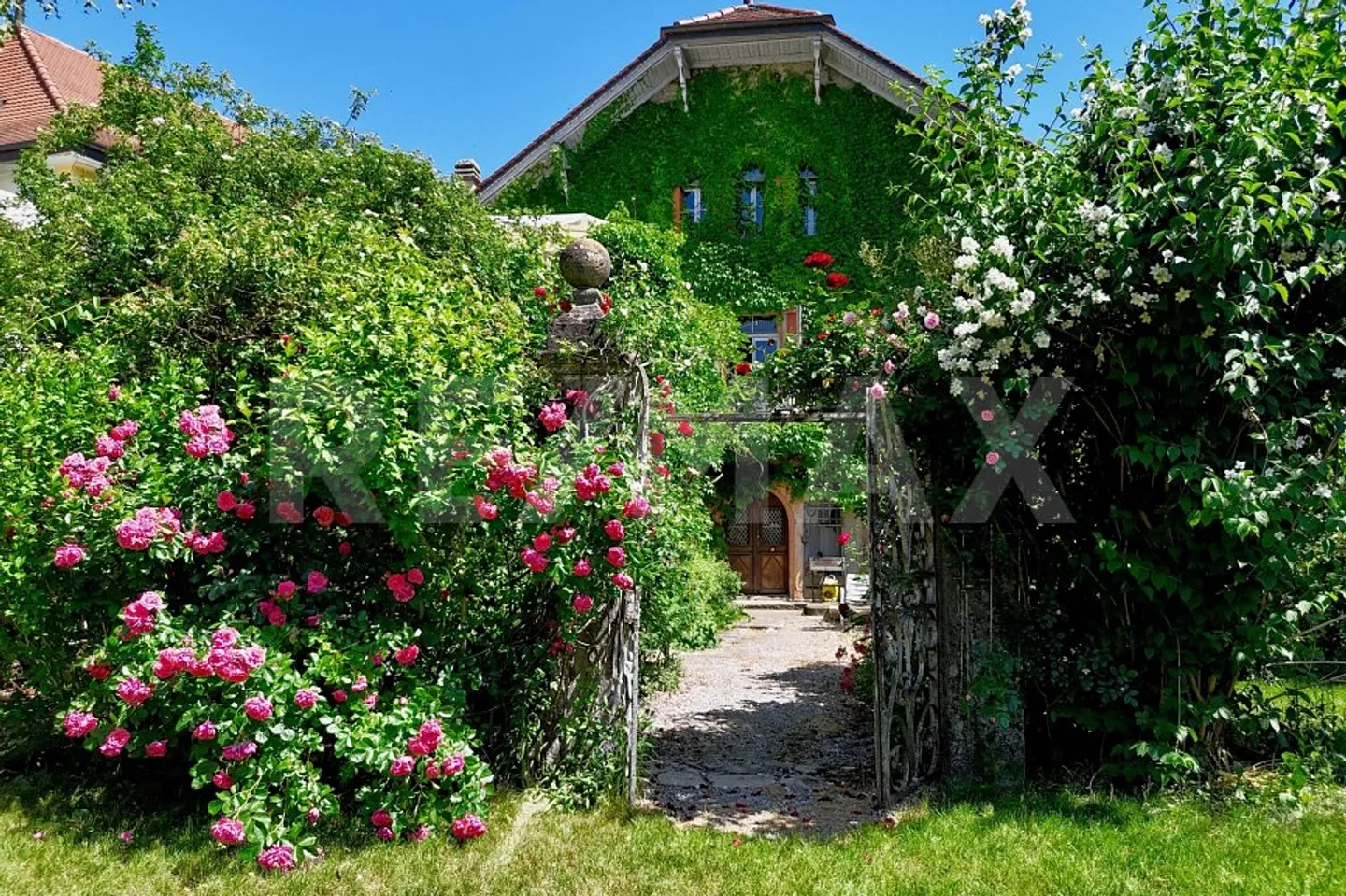 Historisches Haus in Estavayer-le-Lac - Foto 1 von 13