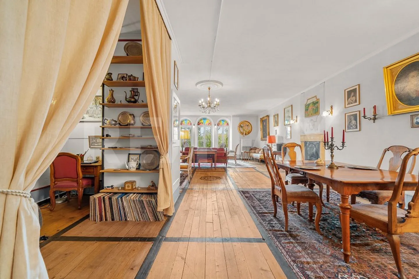 Historisches Haus in Estavayer-le-Lac - Foto 11 von 13