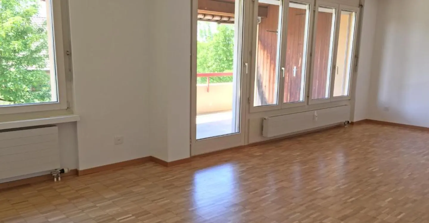 Appartement sous les combles lumineux - limité jusqu'au 30.06.2027 ! - Photo 2 sur 4