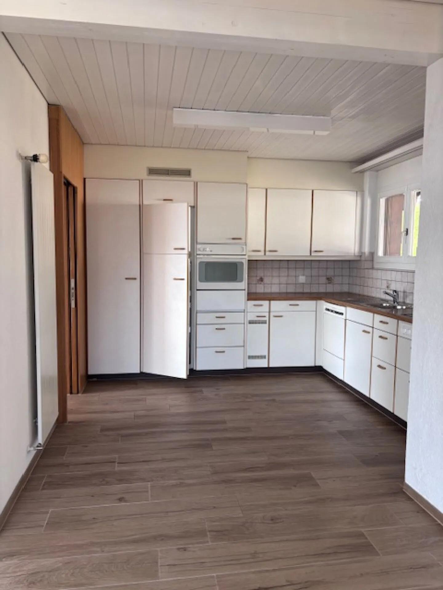 Penthouse Charmant avec Vue sur le Lac - Photo 6 sur 13