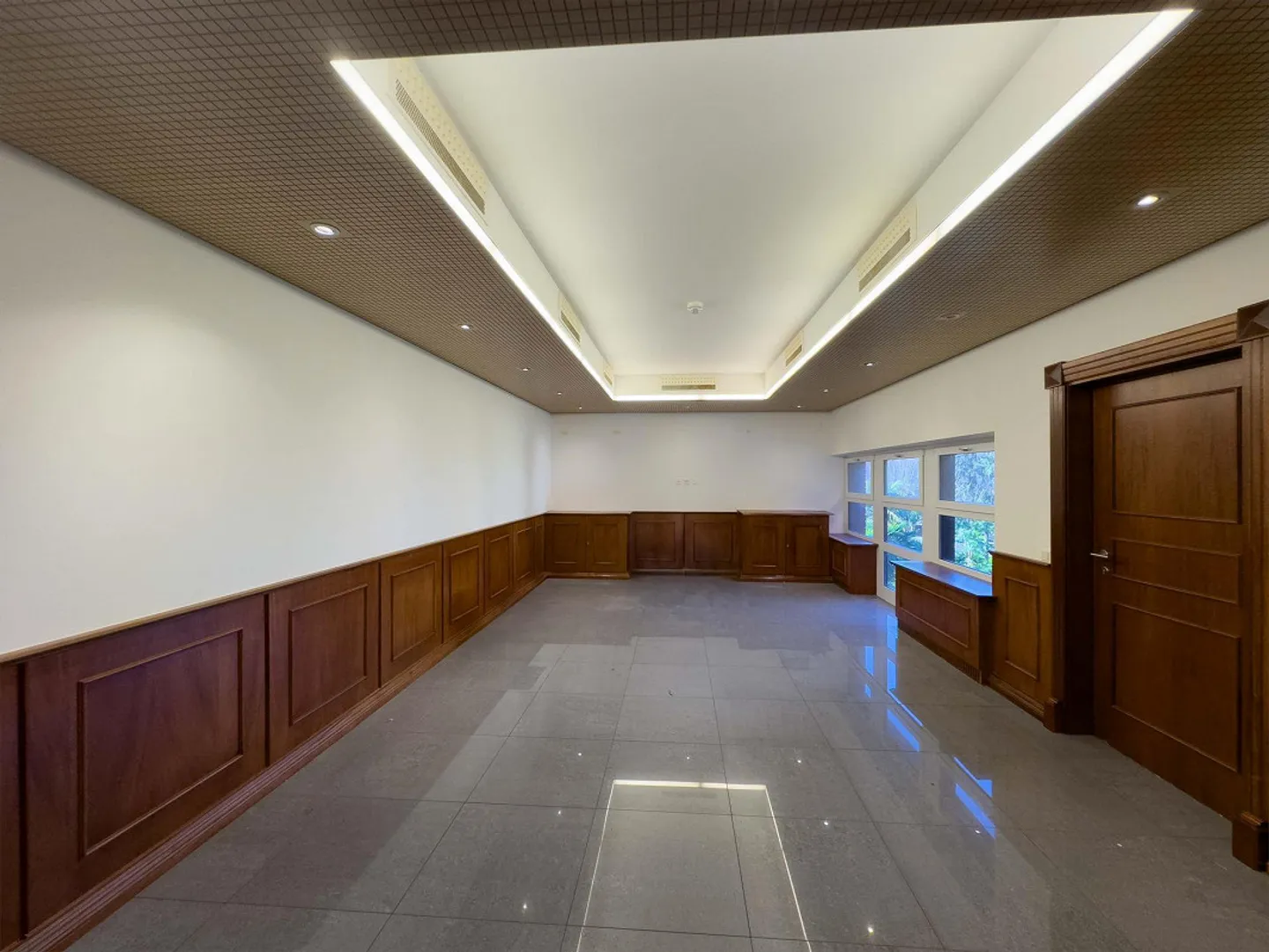 Große 7.5 Zimmer in Agno - Foto 2 von 7