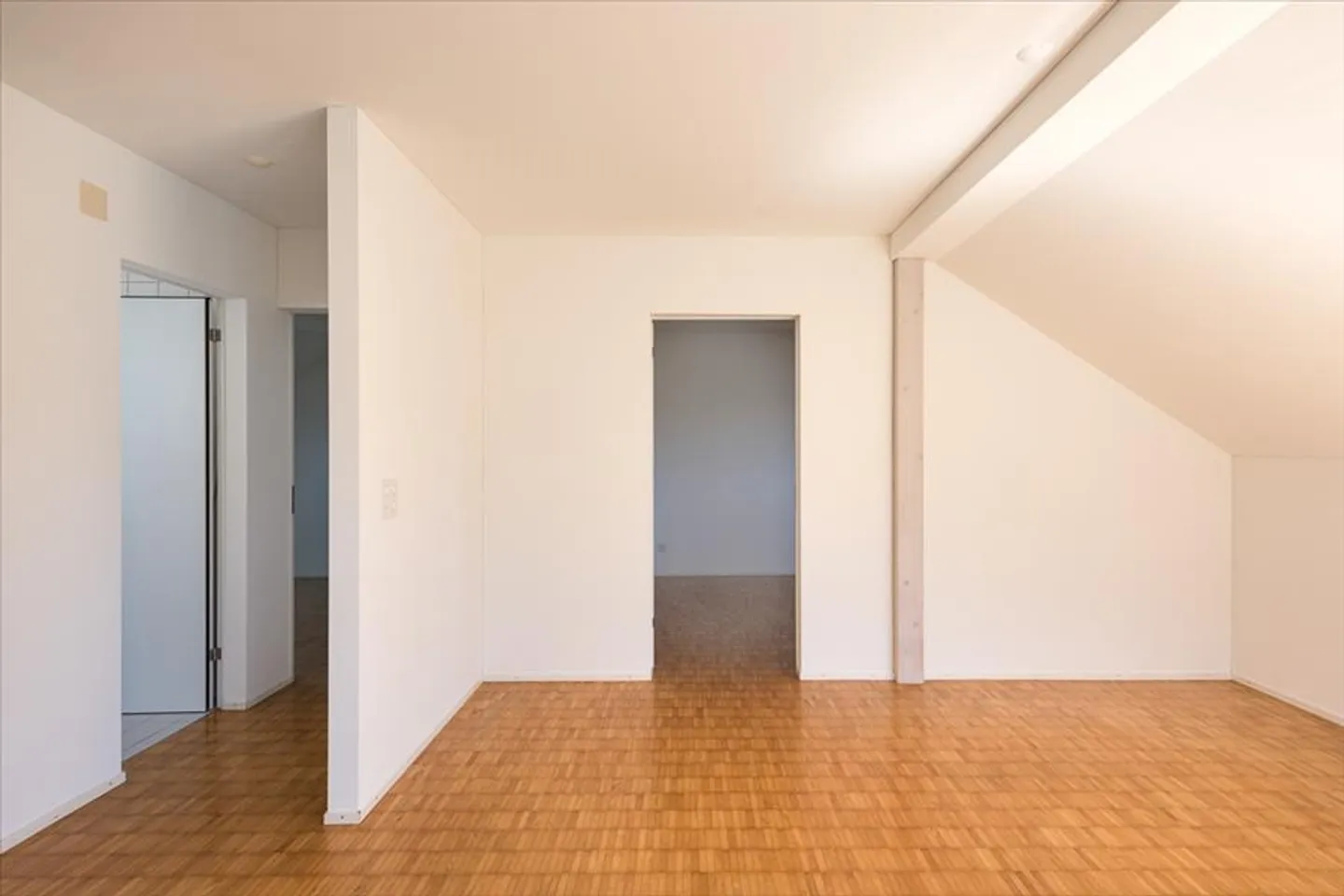 Erstklassiges Wohnglück im Obergeschoss - Foto 2 von 10