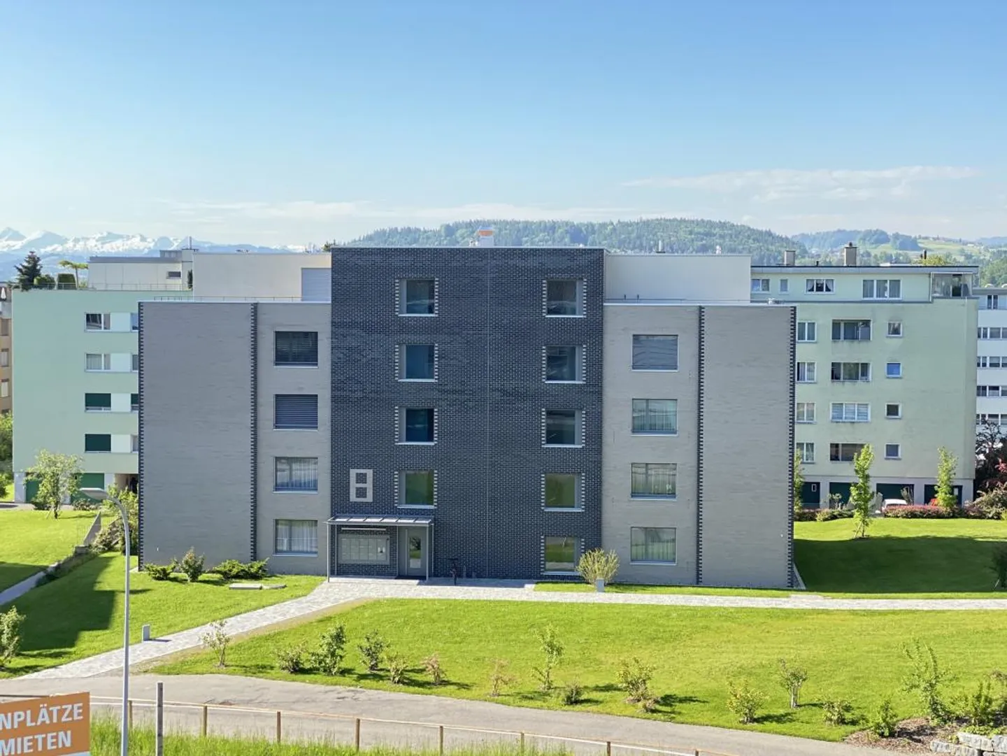 Ideal zu jeder Jahreszeit! Freie Tiefgaragenplätze! - Foto 2 von 2